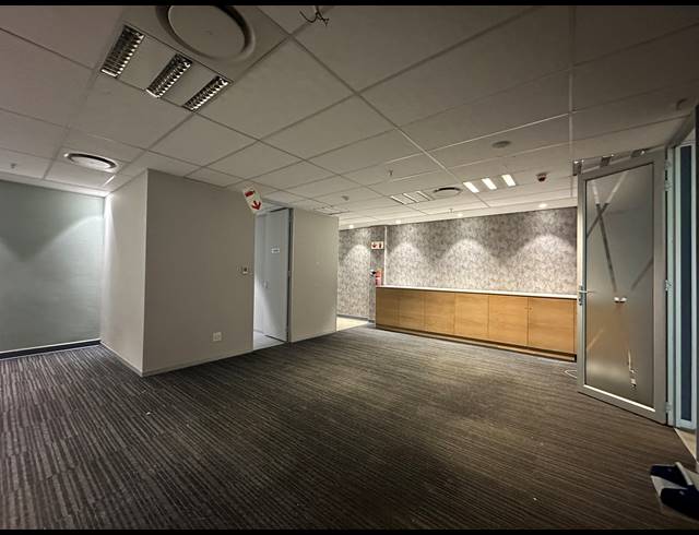 120M² OFFICE TO LET IN CENTURION CENTRAL